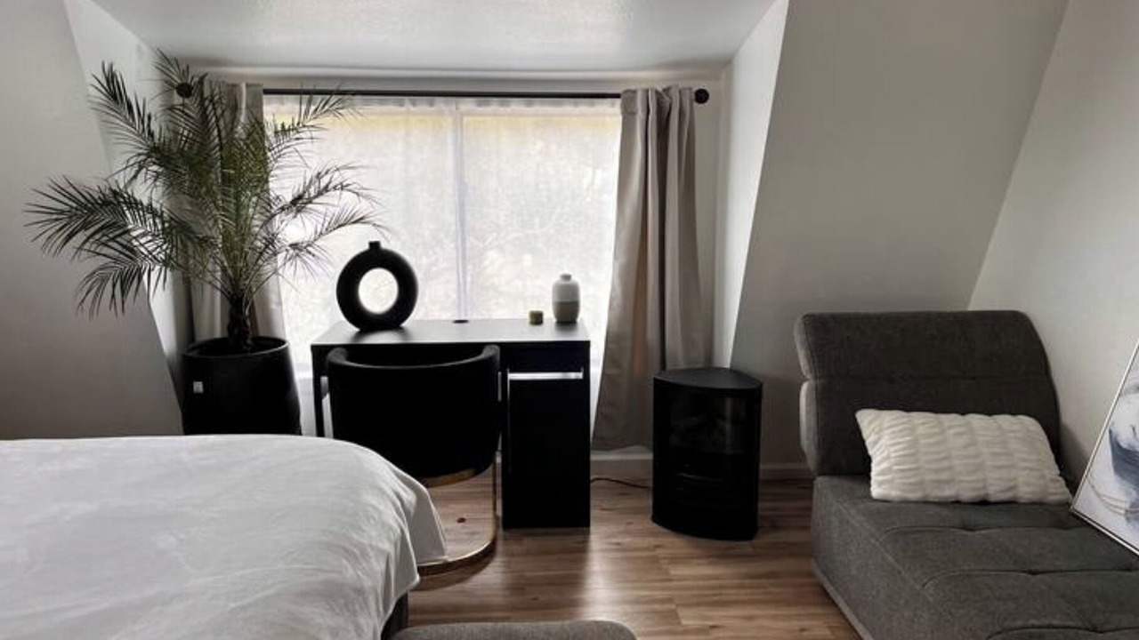 Photo of Bedroom in Springville