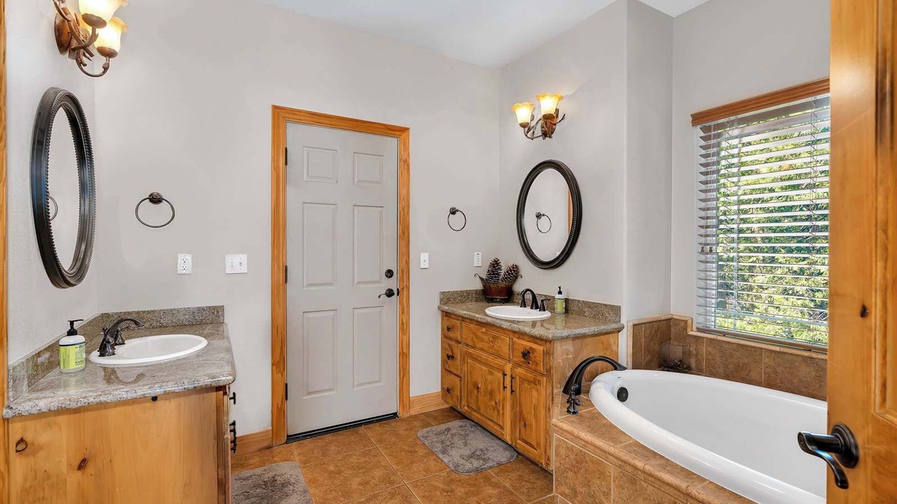 Photo of Bathroom in Shaver Lake