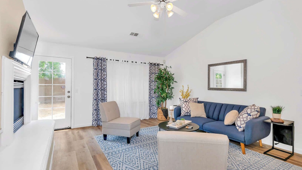 Photo of Livingroom in Merced