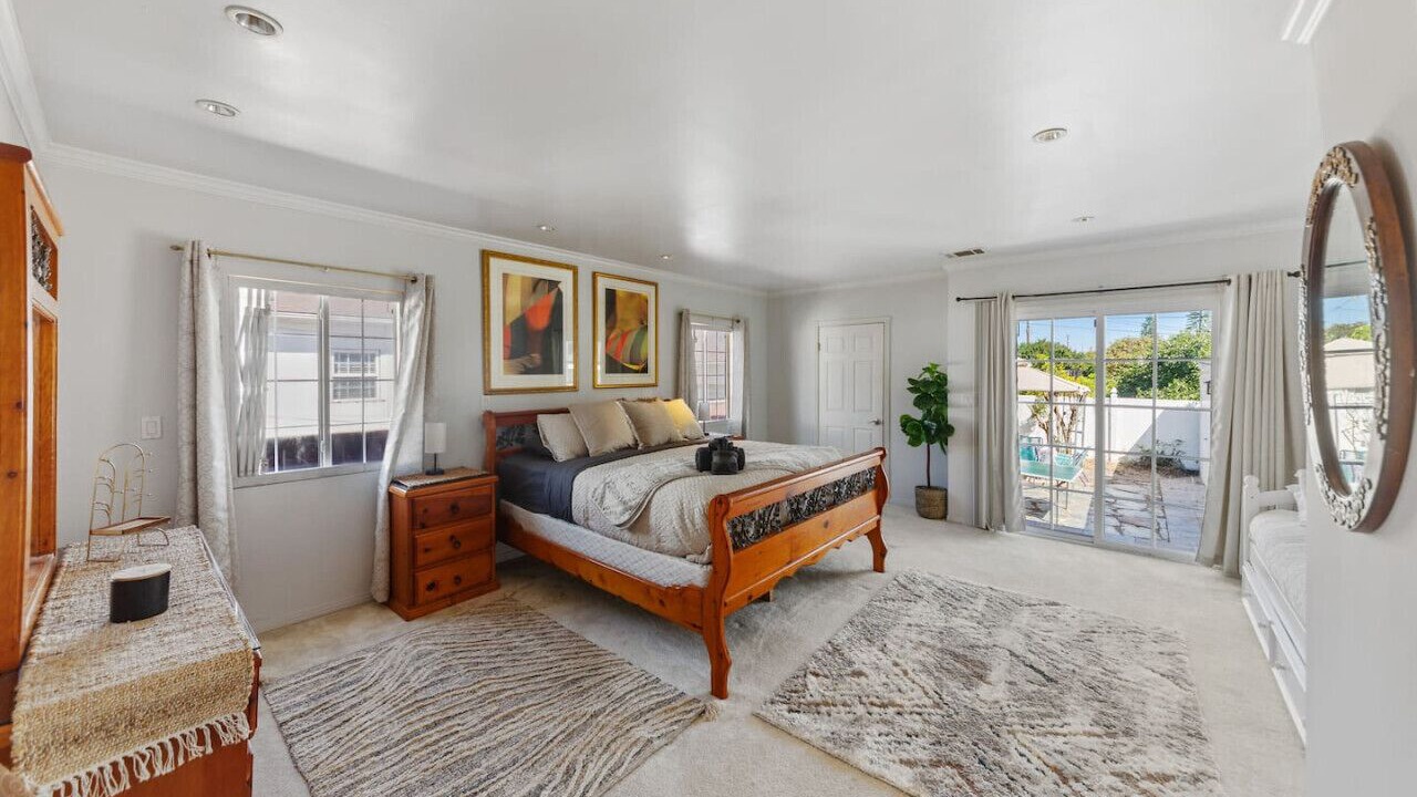 Photo of Bedroom in Sawtelle