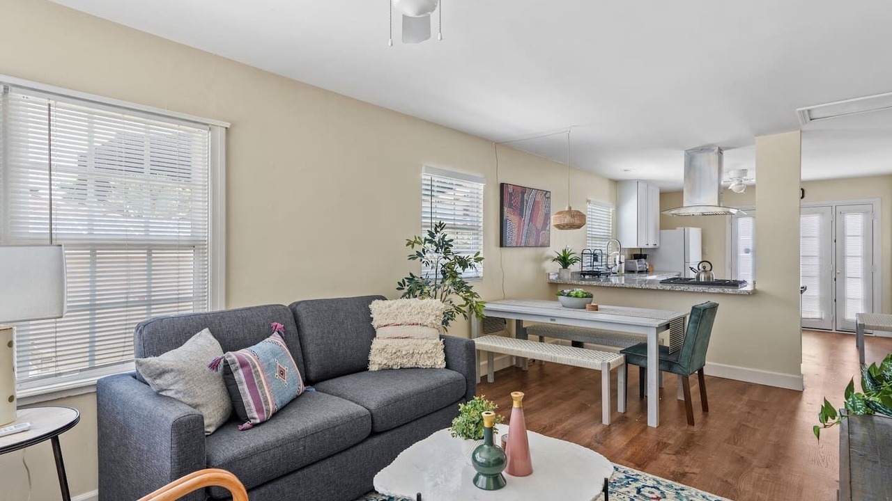 Photo of Livingroom in Old Town
