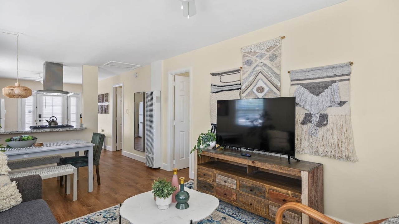 Photo of Livingroom in Old Town