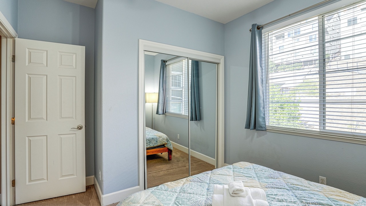 Photo of Bedroom in Pittsburg