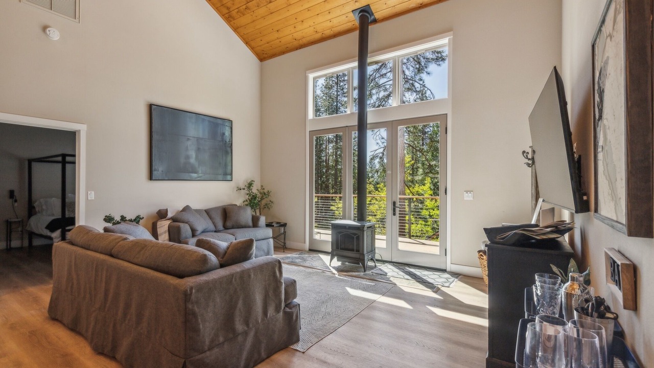 Photo of Bedroom in Glencoe