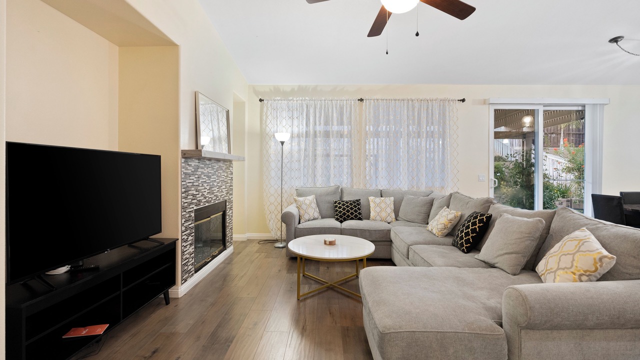 Photo of Livingroom in Murrieta