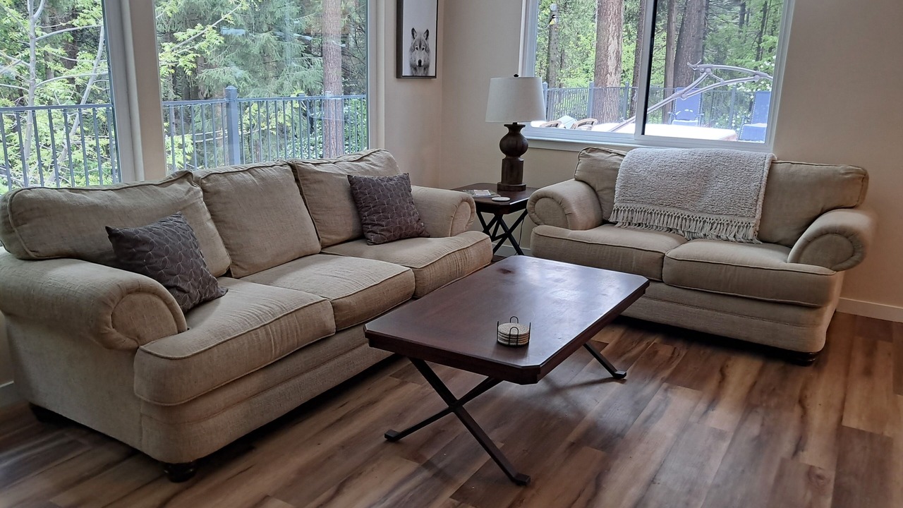 Photo of Livingroom in Apple Hill