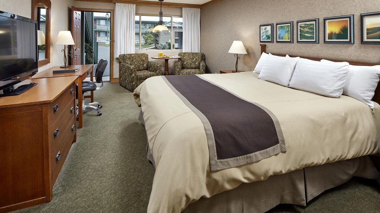 Photo of Bedroom in San Simeon
