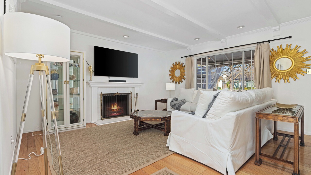 Photo of Livingroom in Arden-Arcade