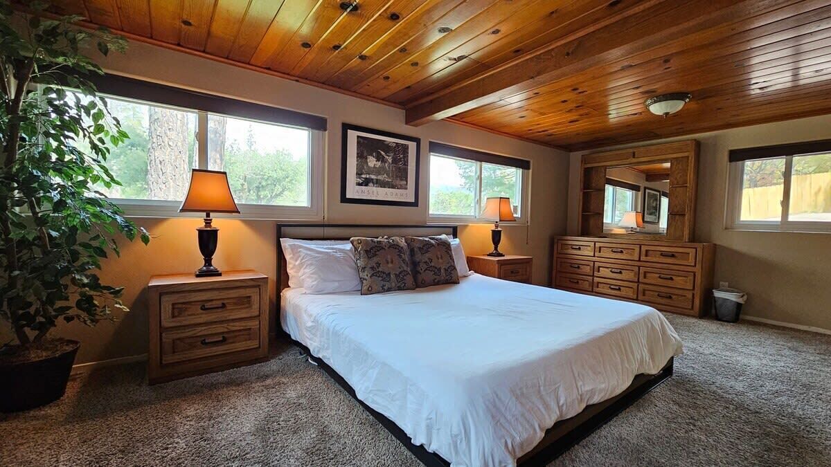 Photo of Bedroom in Bass Lake