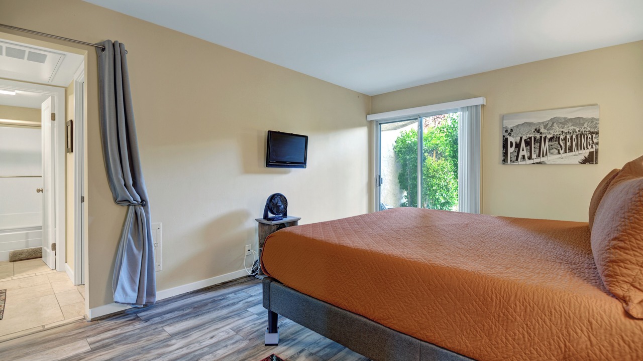 Photo of Bedroom in Tahquitz River Estates