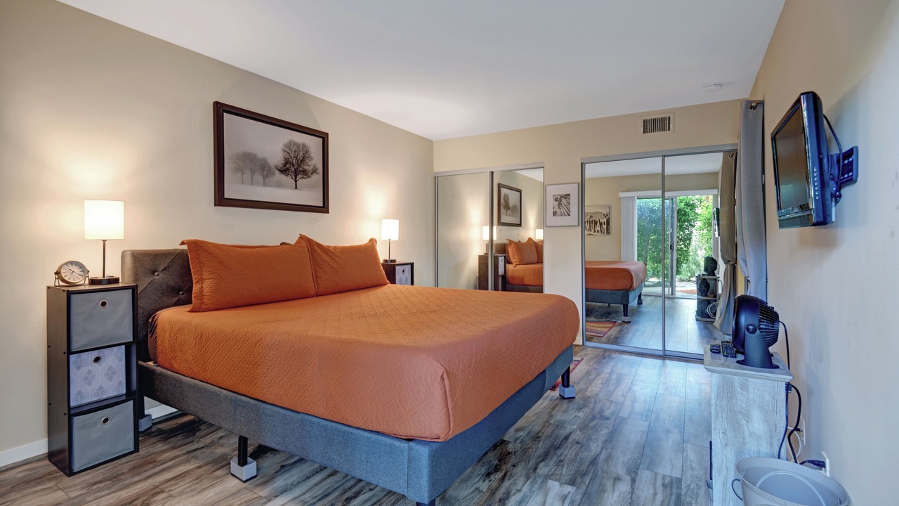 Photo of Bedroom in Tahquitz River Estates