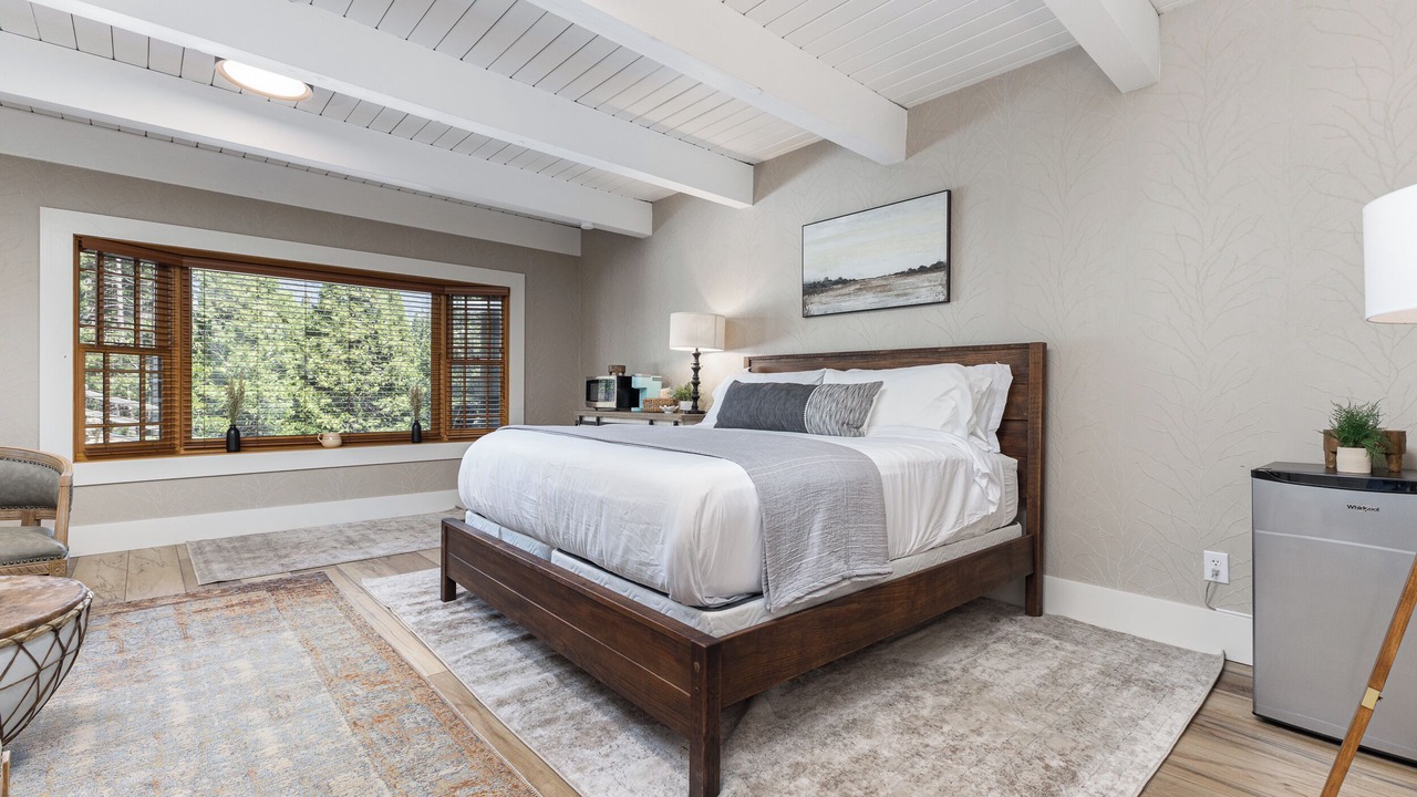 Photo of Bedroom in Springville