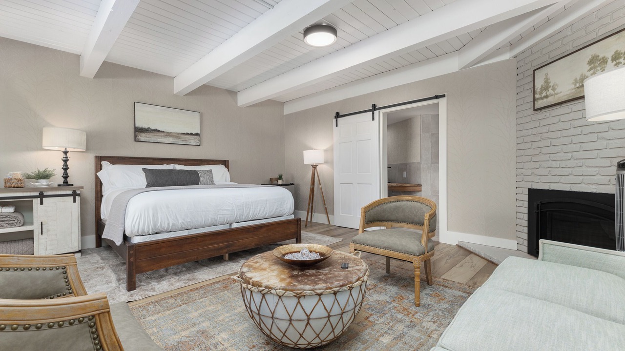Photo of Bedroom in Springville