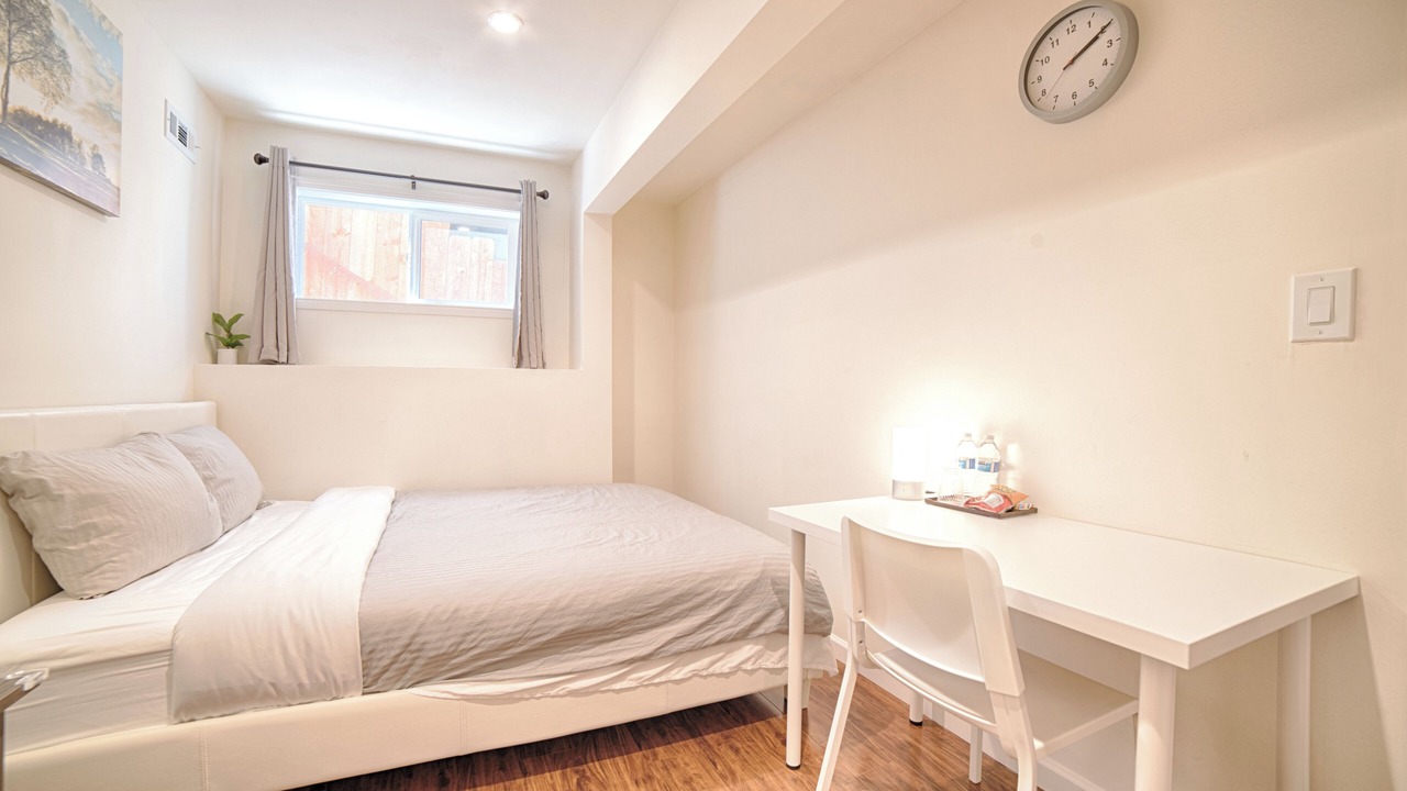 Photo of Bedroom in Millbrae