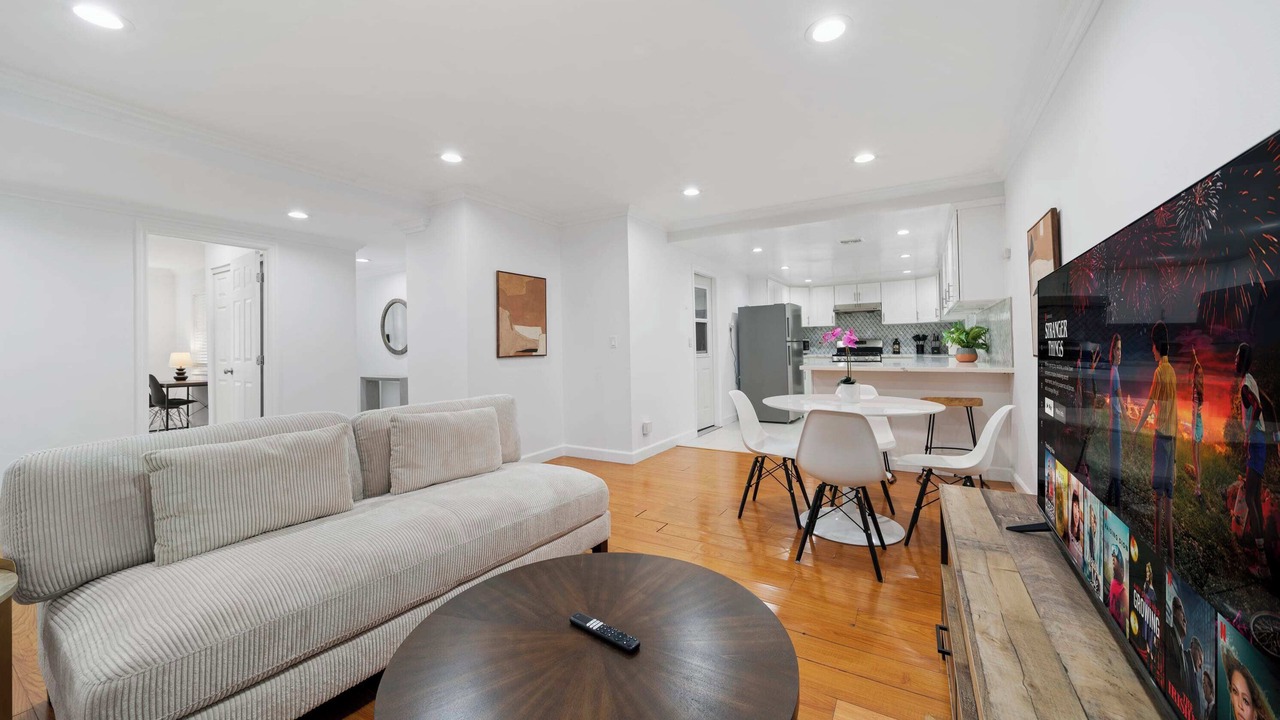 Photo of Livingroom in West Covina