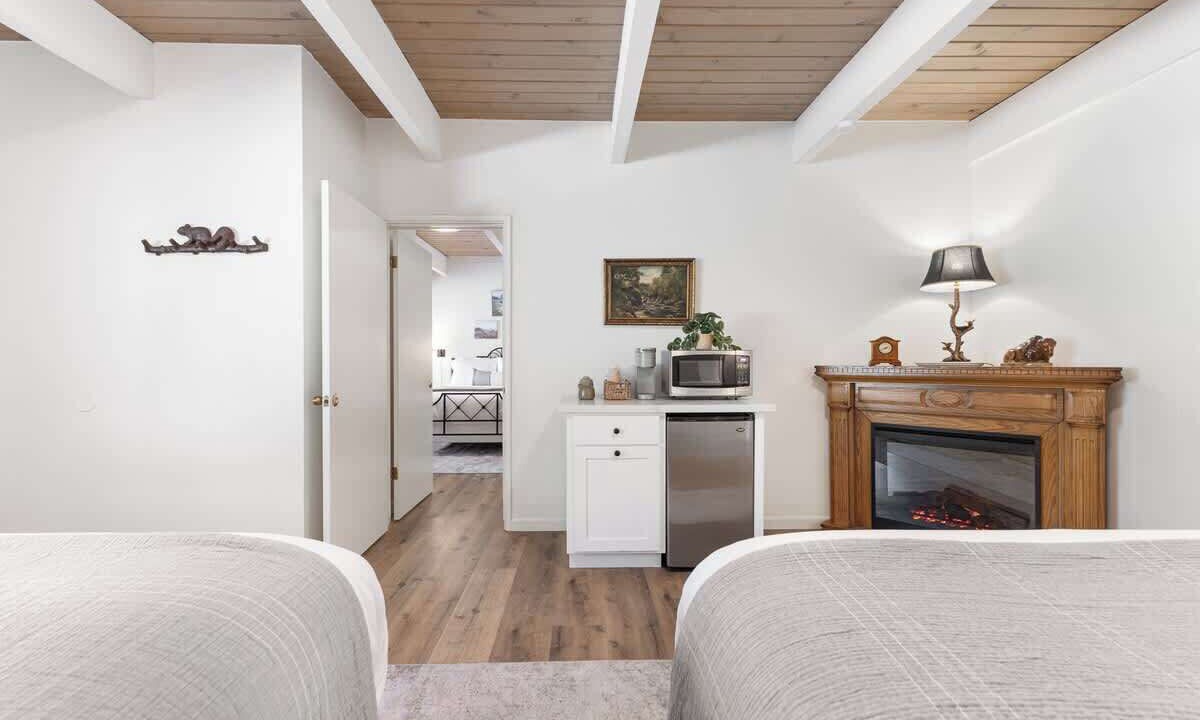 Photo of Bedroom in Springville