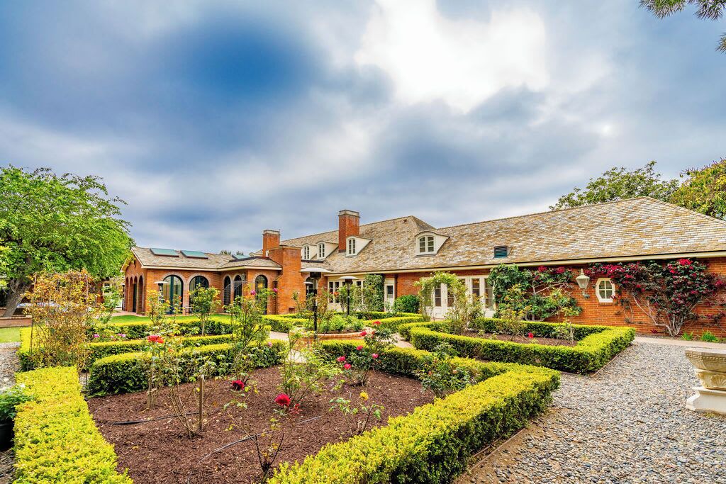 Photo of Outdoor in Country Club
