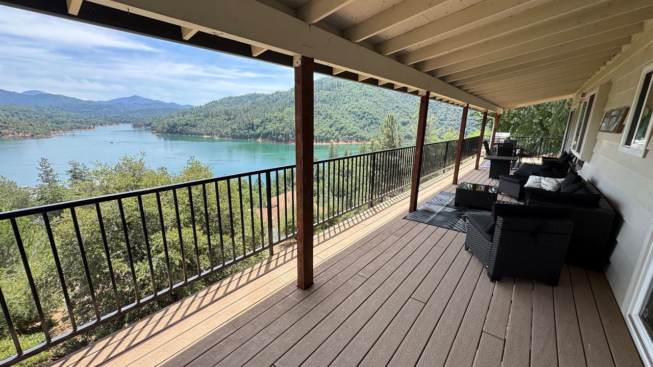 Photo of Patio Balcony in Lakehead