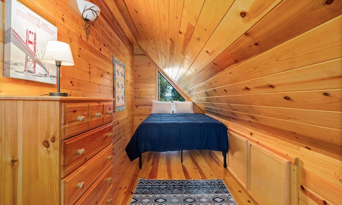 Photo of Bedroom in Big Creek