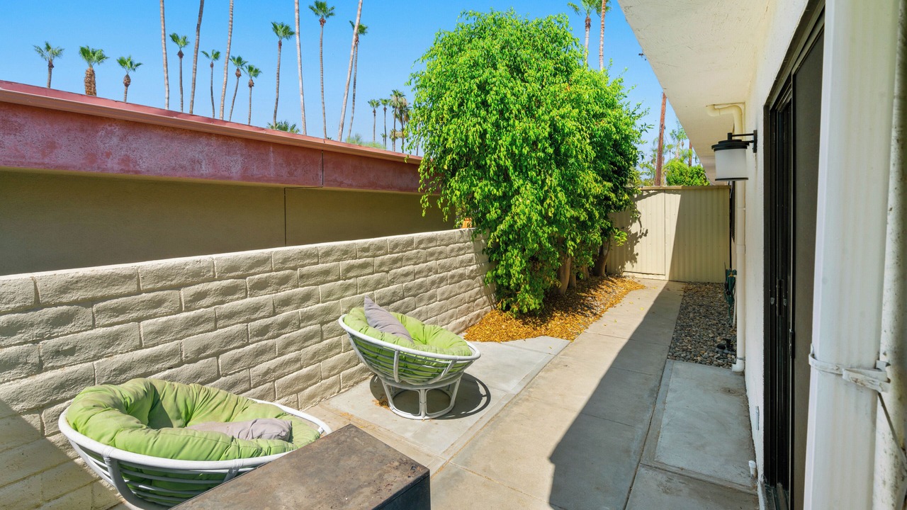 Photo of Patio Balcony in Deepwell Estates