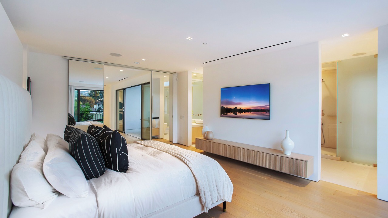 Photo of Bedroom in Beverly Grove