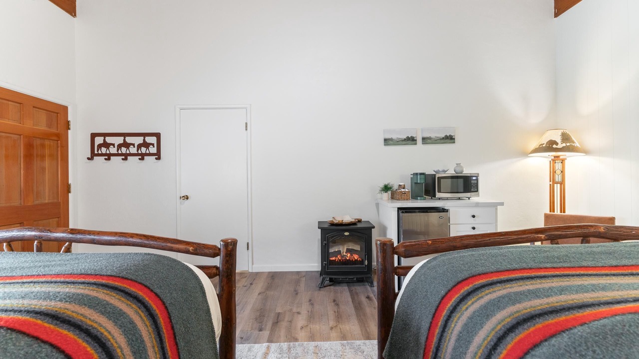 Photo of Bedroom in Springville