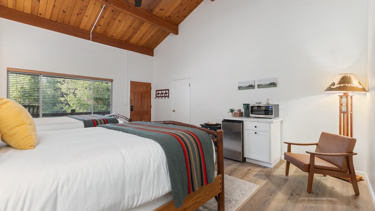 Photo of Bedroom in Springville