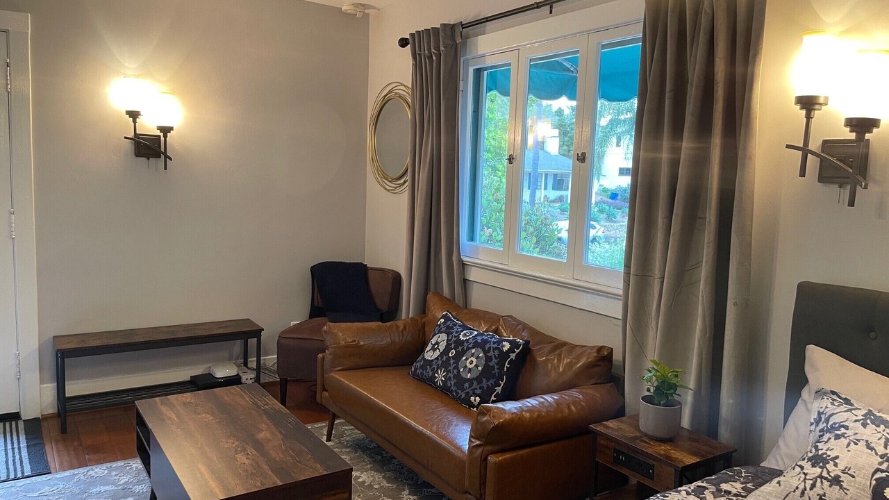 Photo of Livingroom in Upper East