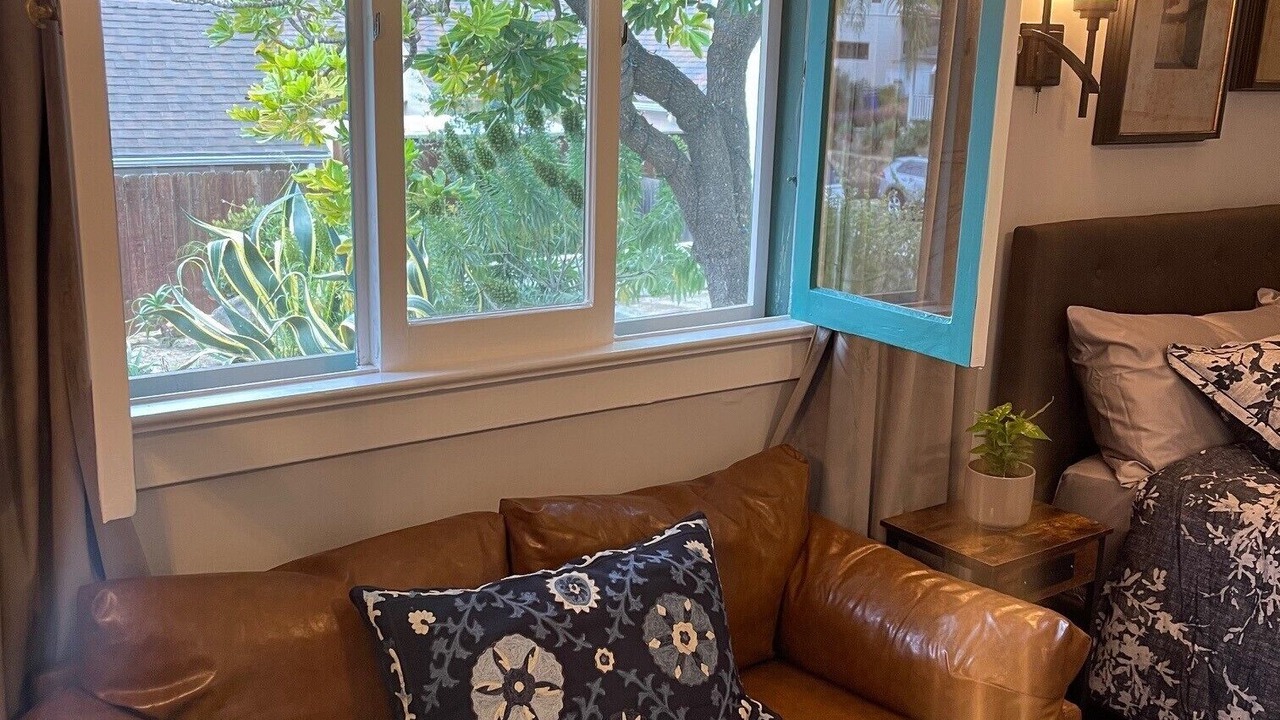 Photo of Livingroom in Upper East