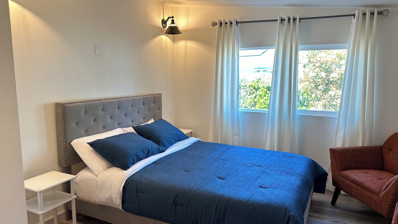 Photo of Bedroom in Lakeport