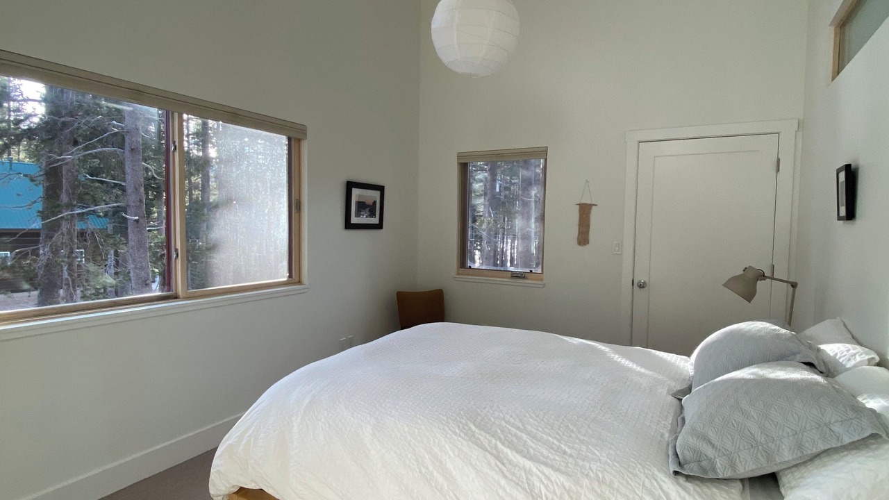 Photo of Bedroom in Serene Lakes