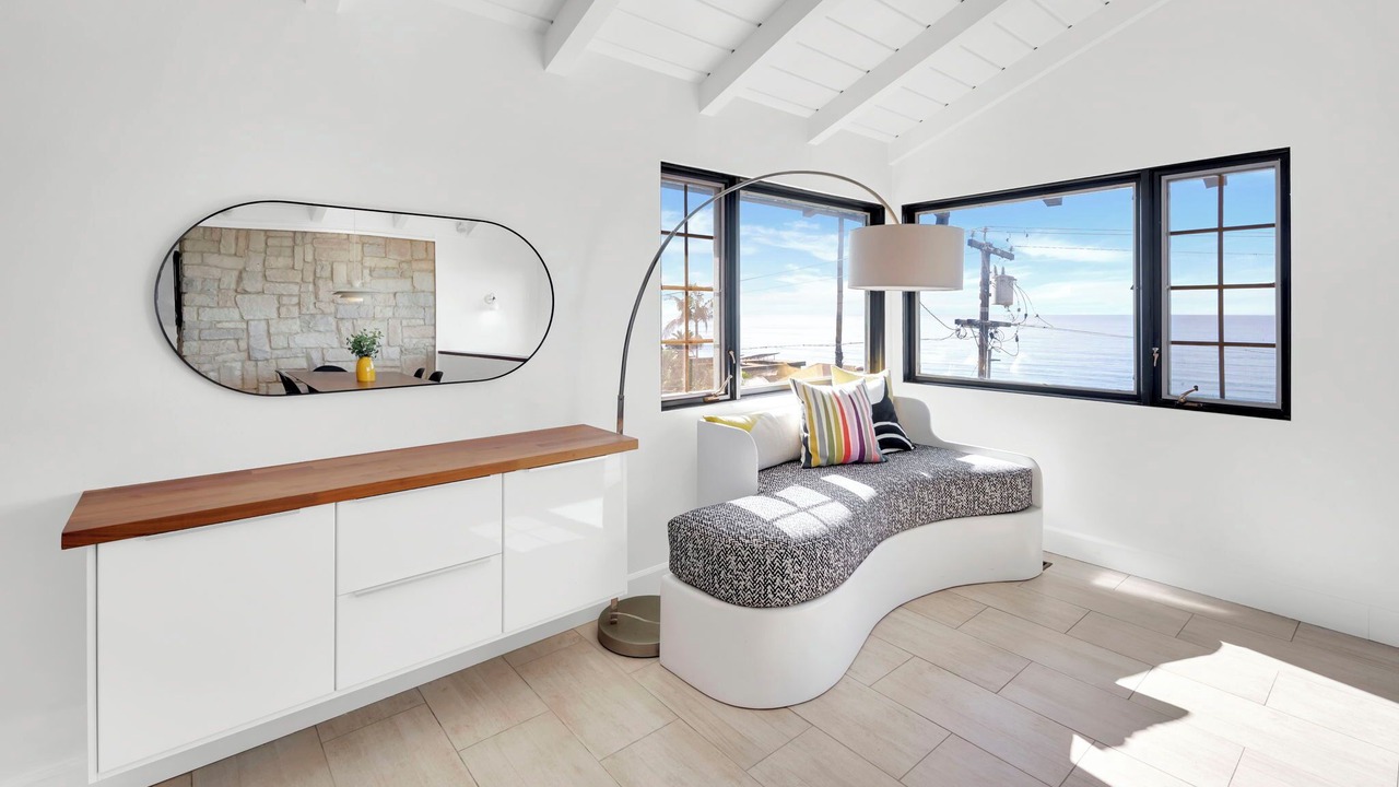 Photo of Livingroom in Sunset Cliffs