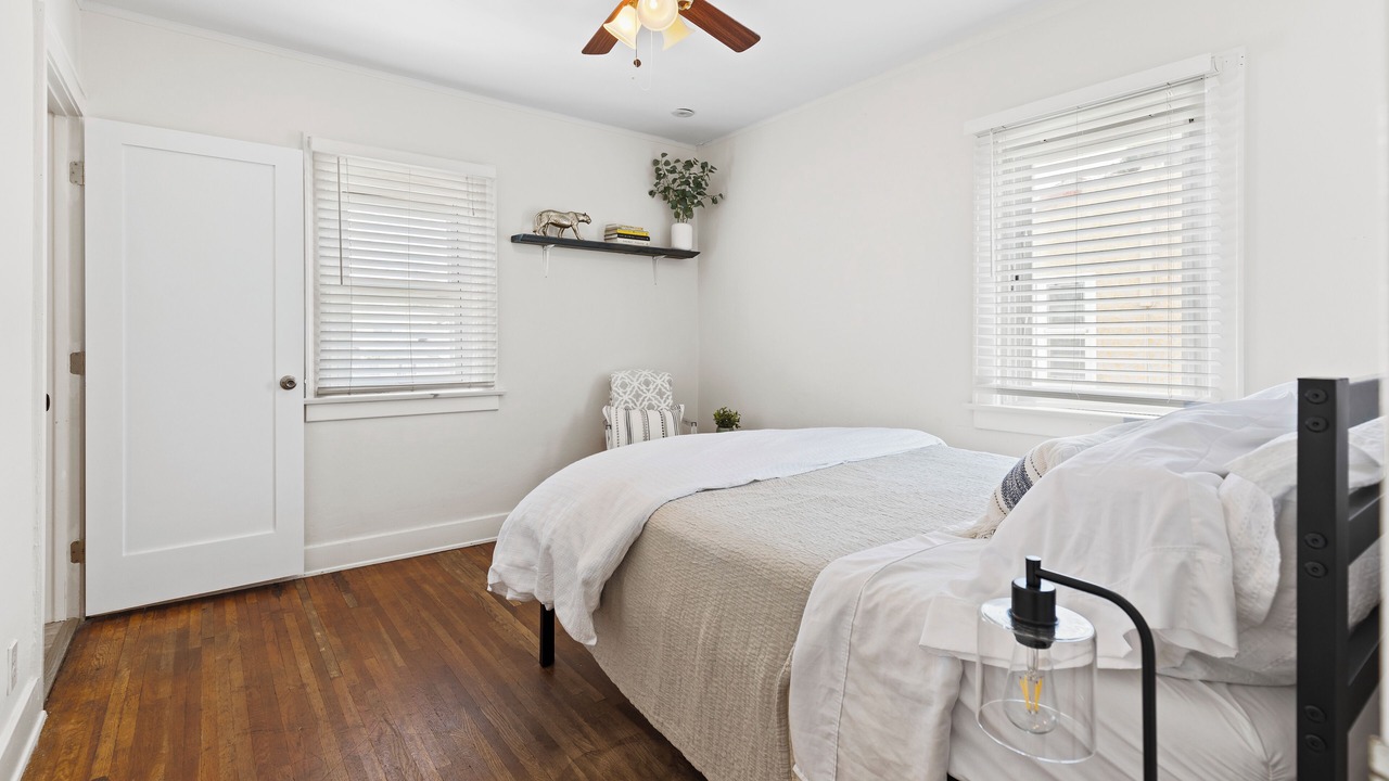 Photo of Bedroom in Bankers Hill