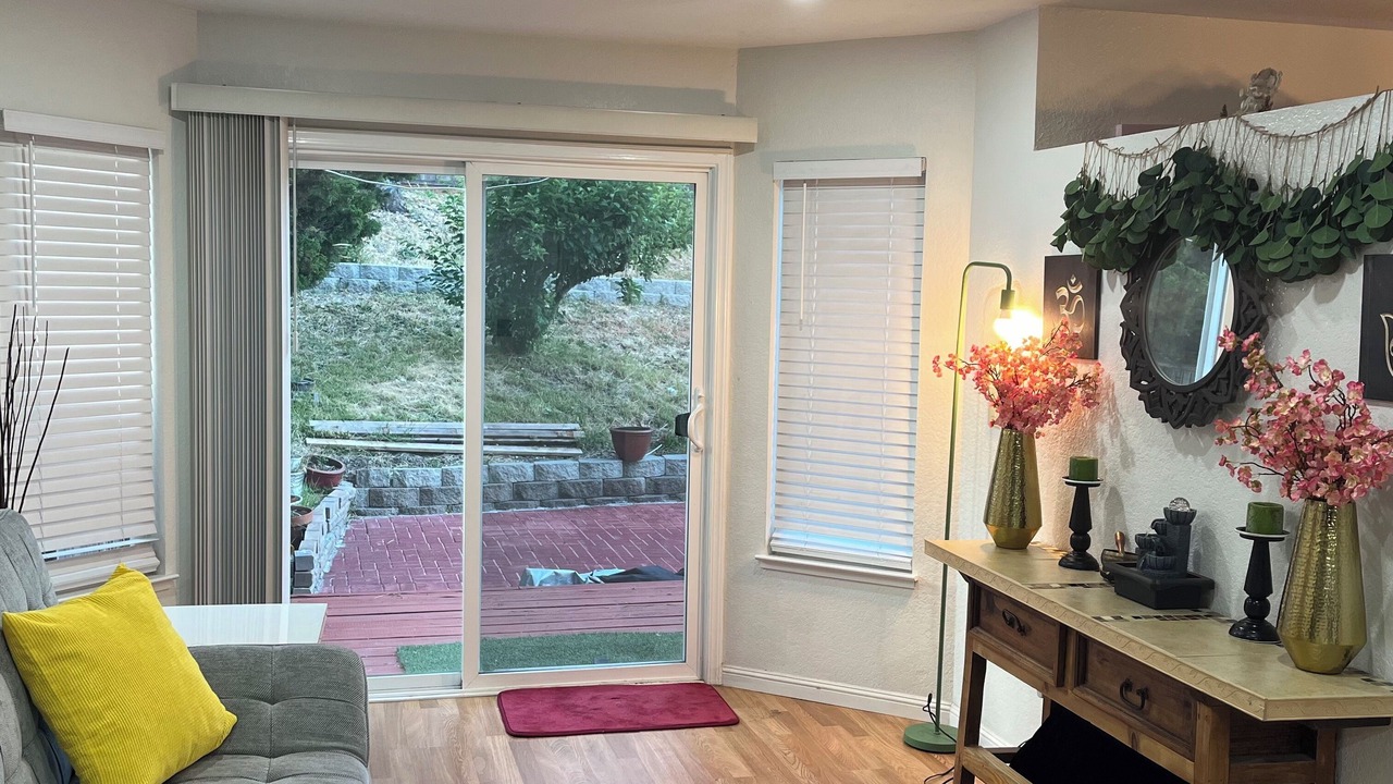 Photo of Livingroom in Pinole