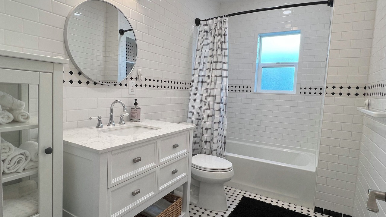 Photo of Bathroom in University Heights