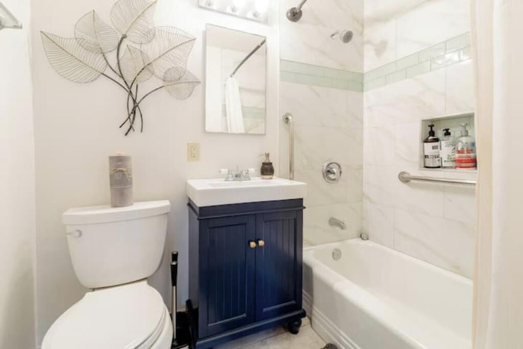 Photo of Bathroom in El Cerrito