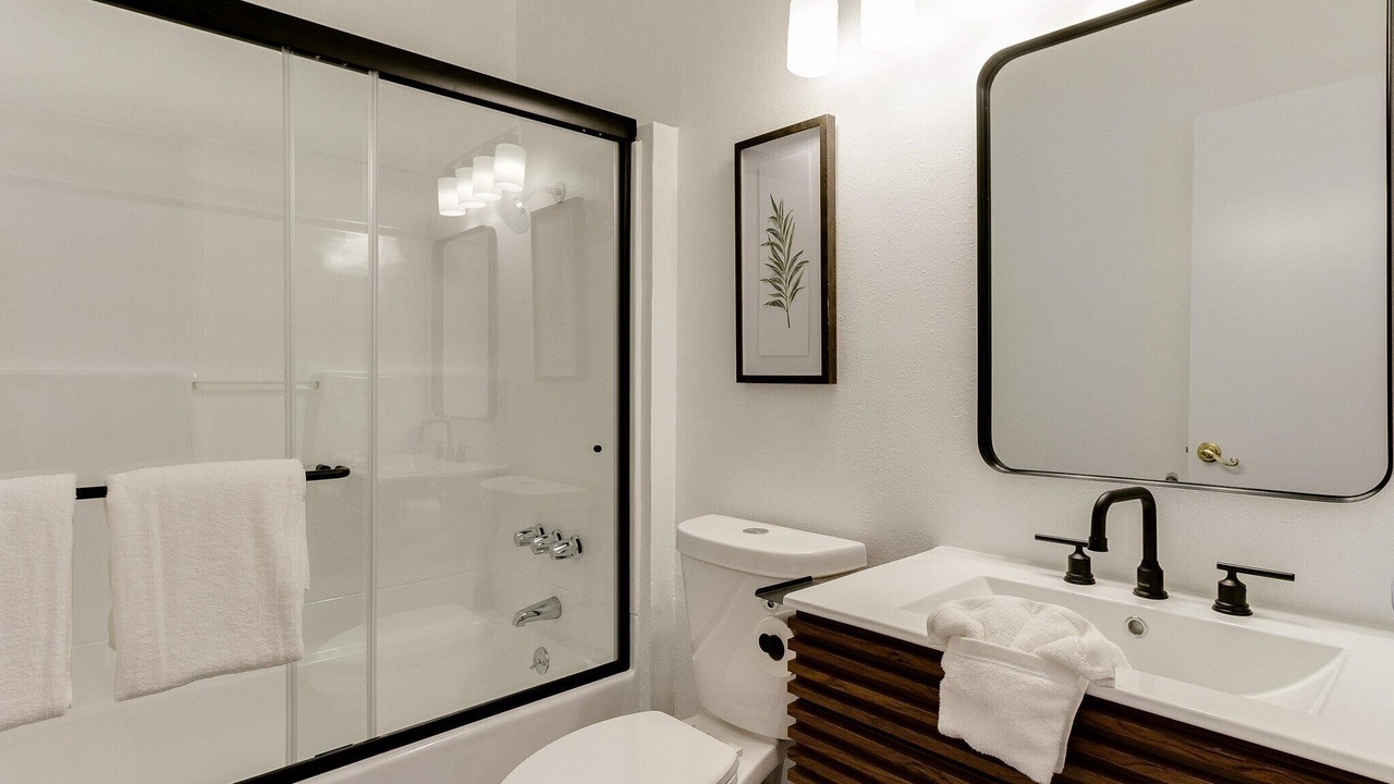 Photo of Bathroom in Granada Hills North
