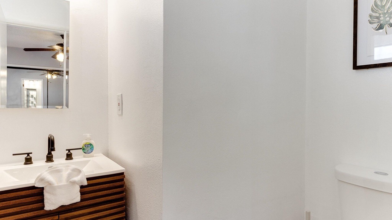 Photo of Bathroom in Granada Hills North