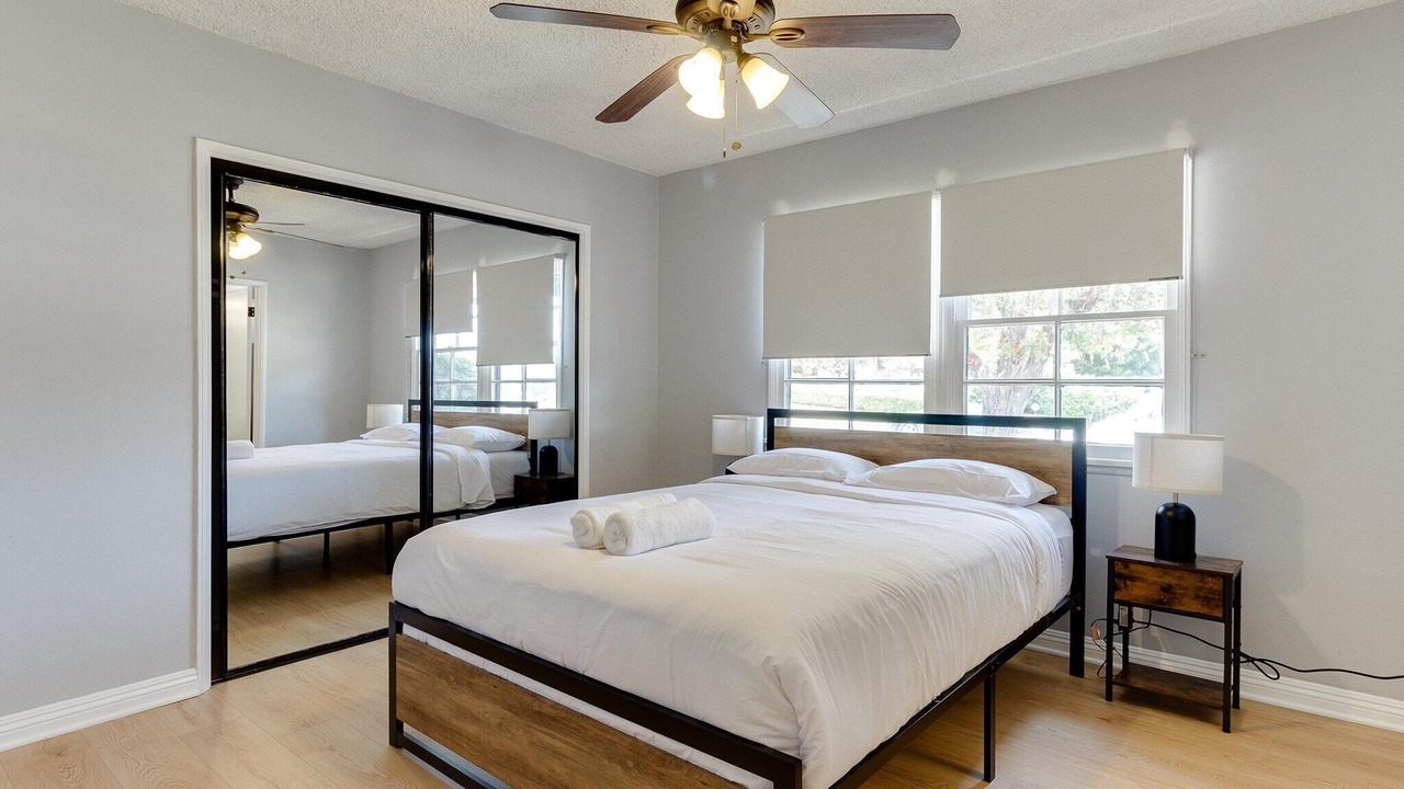 Photo of Bedroom in Granada Hills North