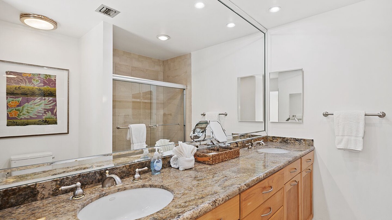 Photo of Bathroom in Araby