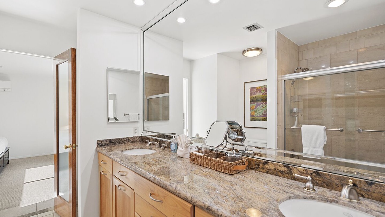 Photo of Bathroom in Araby