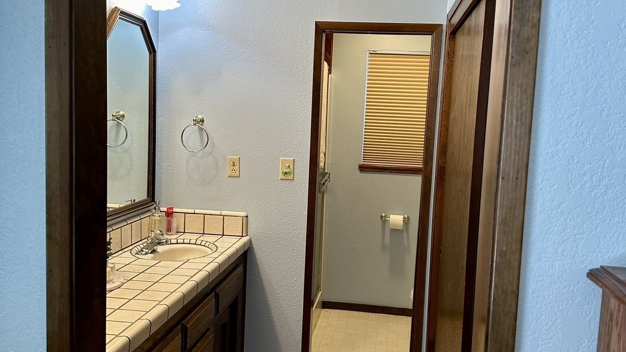 Photo of Bathroom in Lake Almanor Country Club