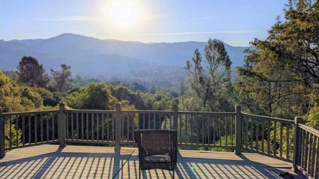 Photo of Patio Balcony in Yosemite Forks