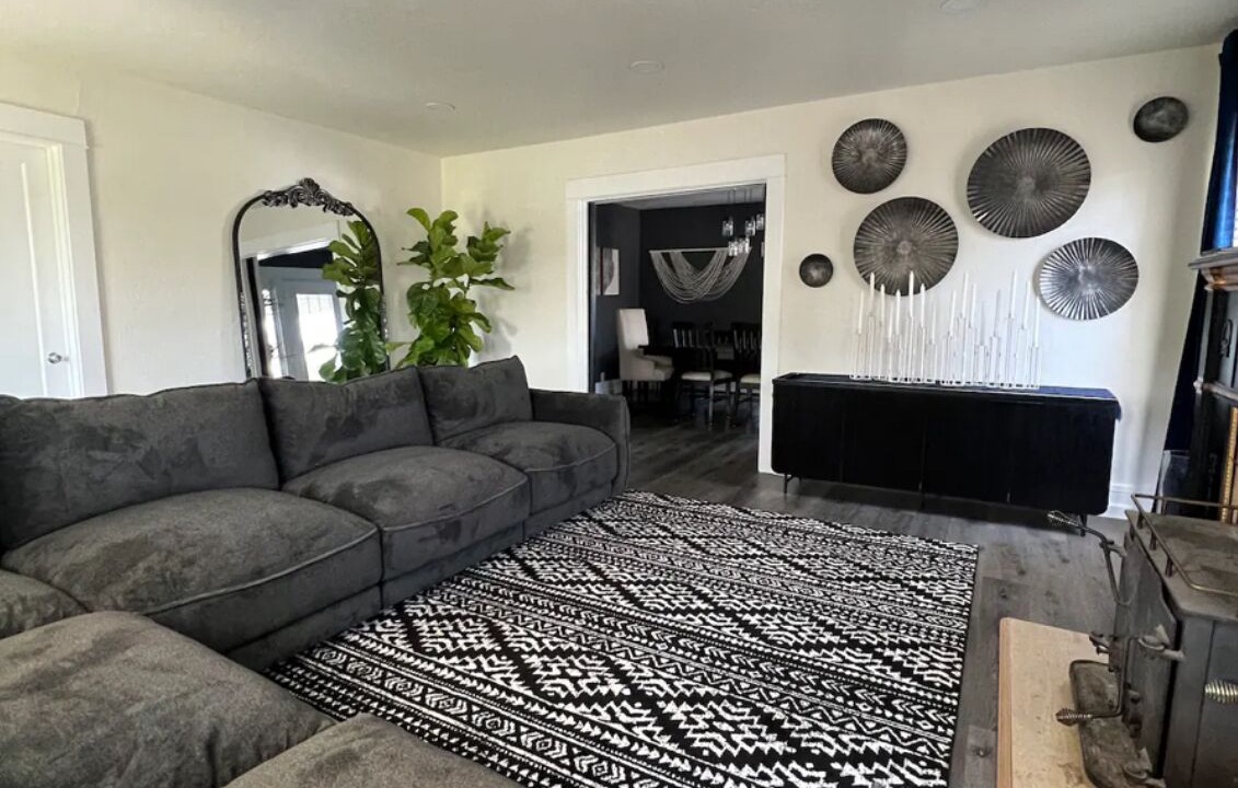 Photo of Livingroom in Exeter