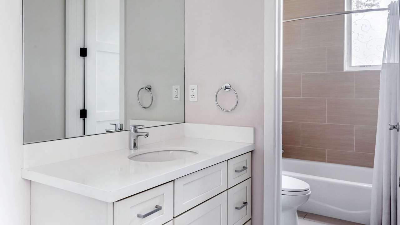Photo of Bathroom in Downtown Burlingame