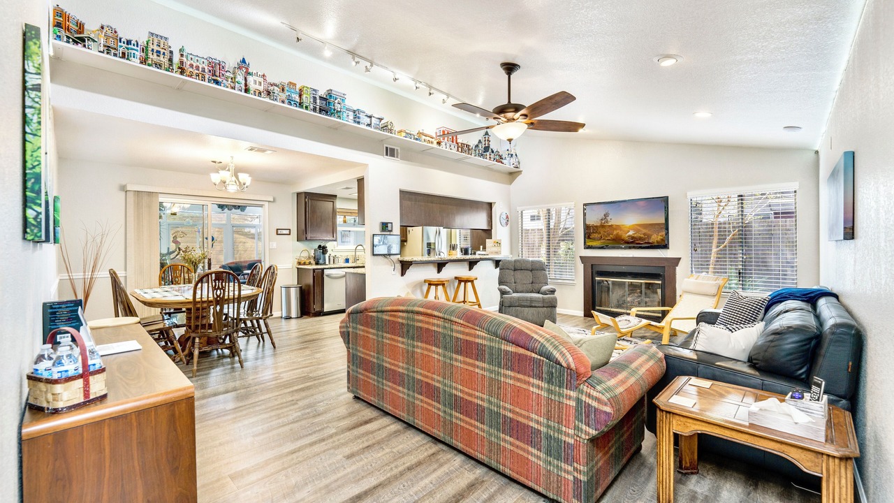 Photo of Livingroom in Lodi
