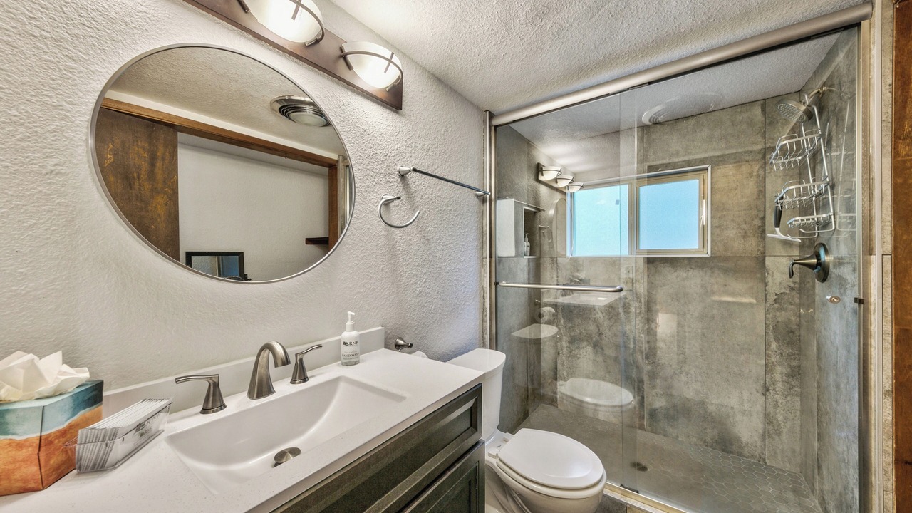 Photo of Bathroom in Pioneer Trail