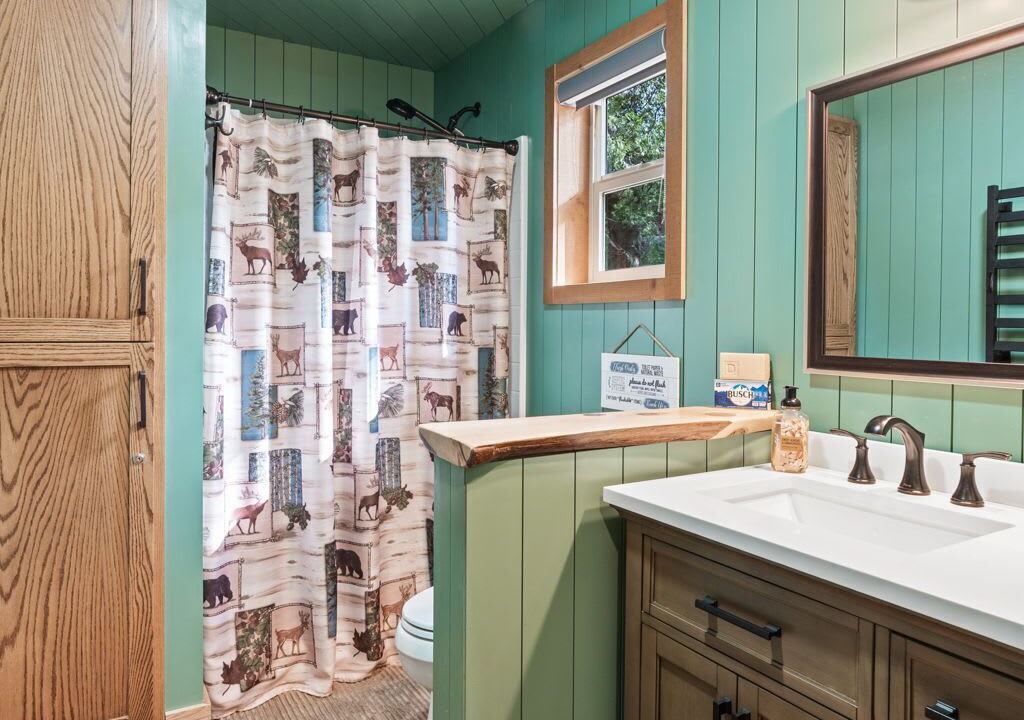 Photo of Bathroom in Sierra Cedars