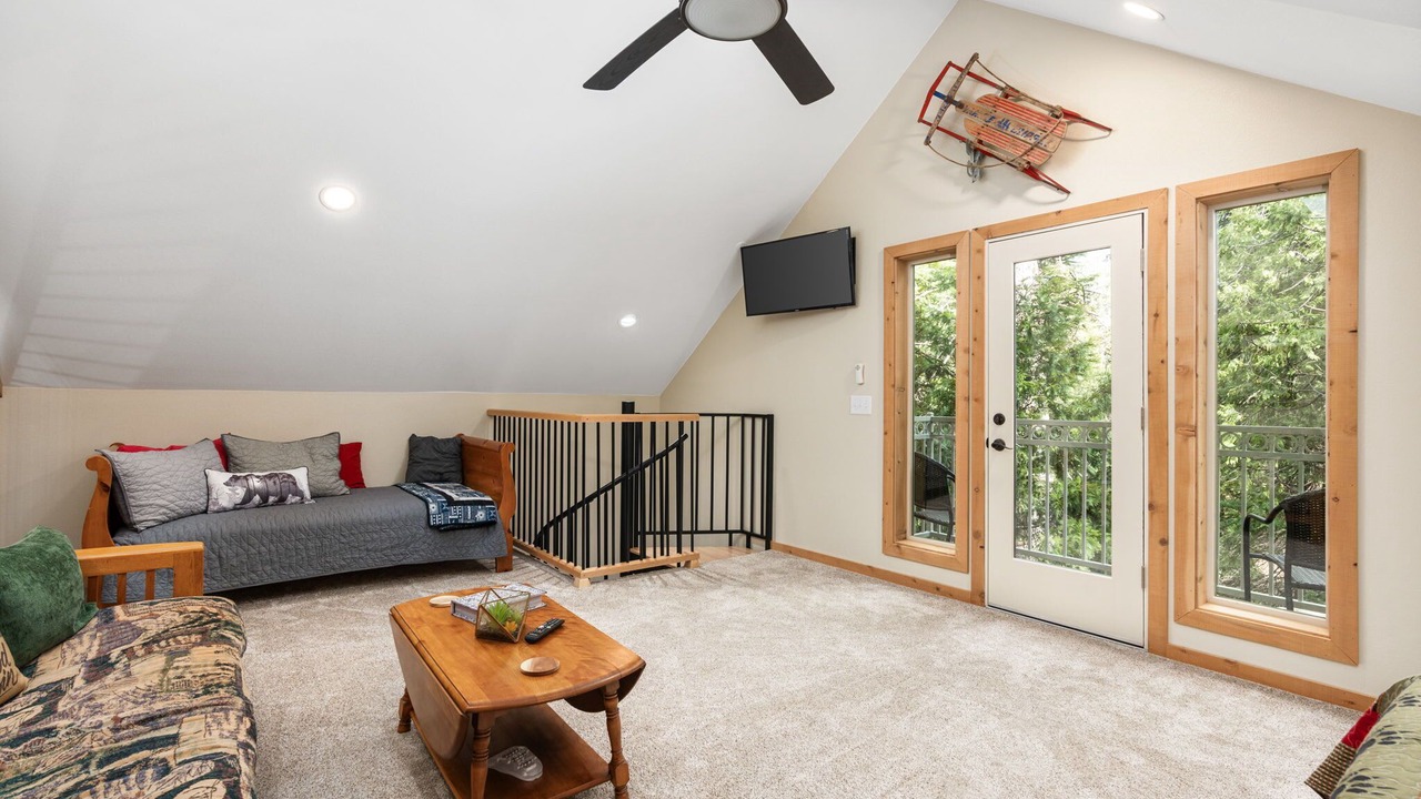 Photo of Livingroom in Sierra Cedars