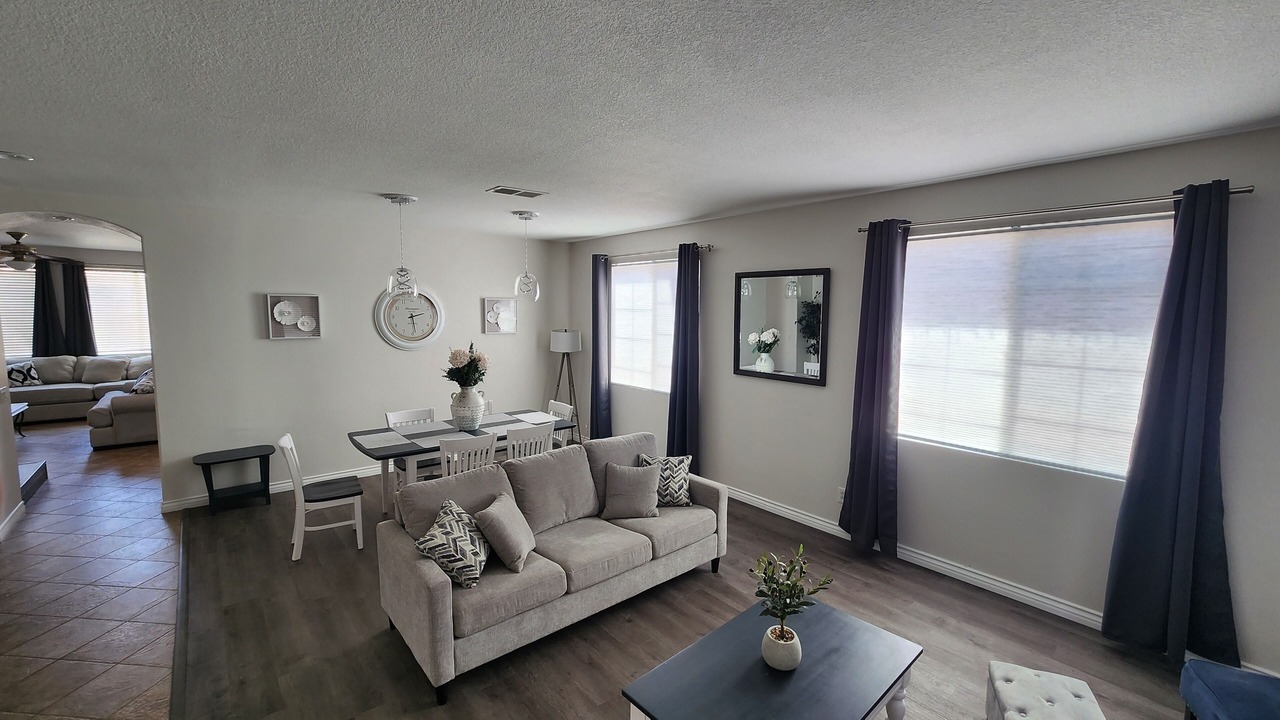 Photo of Livingroom in El Centro